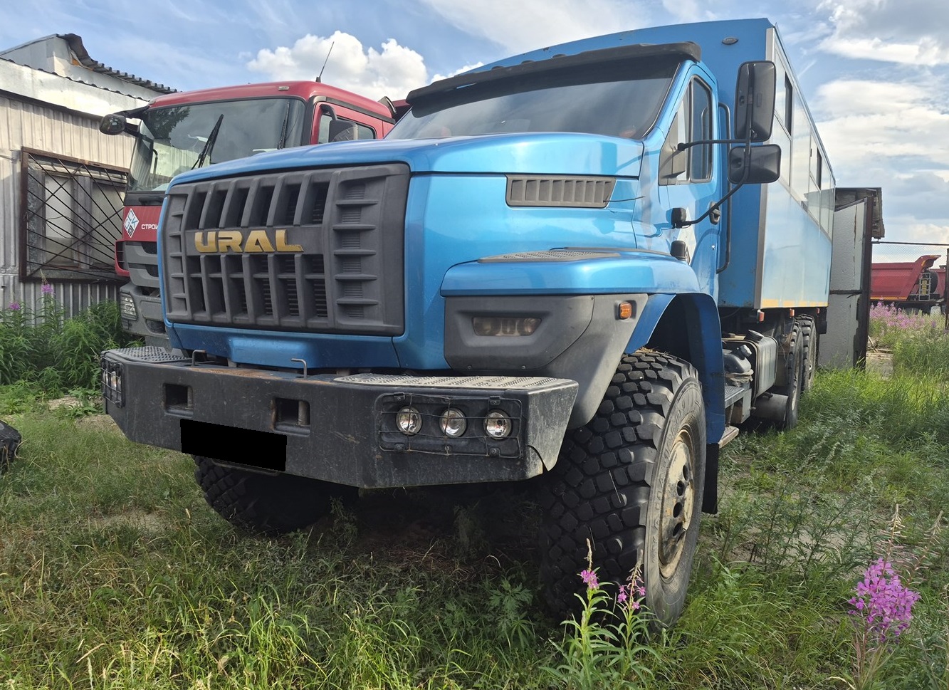Вахтовый автобус Урал 3255-5013-71