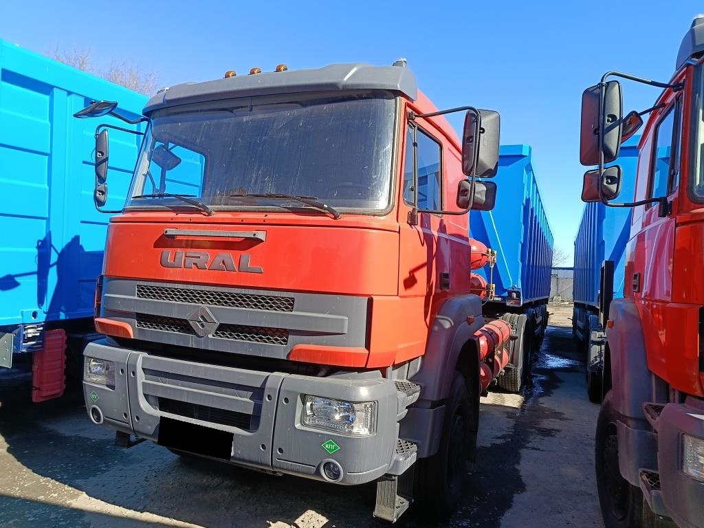 Тягач седельный 7963C1