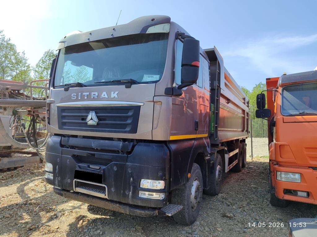Самосвал Sitrak C7H