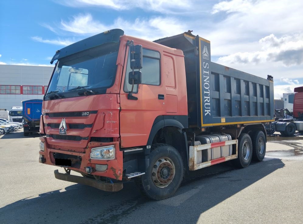 Самосвал Howo HW76 (ZZ3327S3847E)