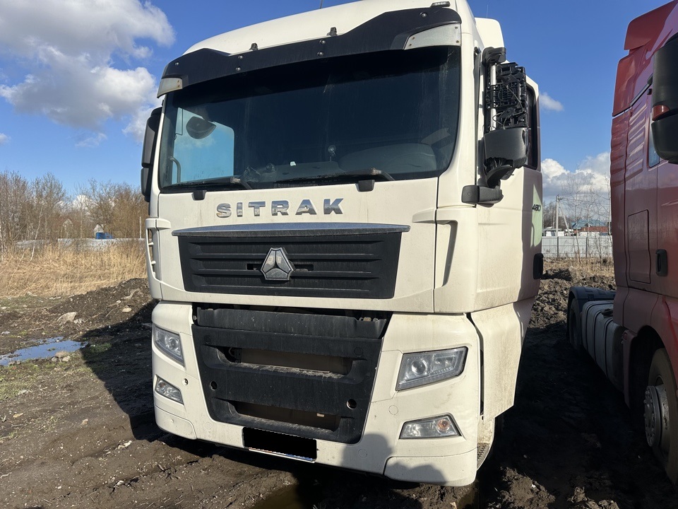 Тягач седельный Sitrak C7H (ZZ4186V361HE)