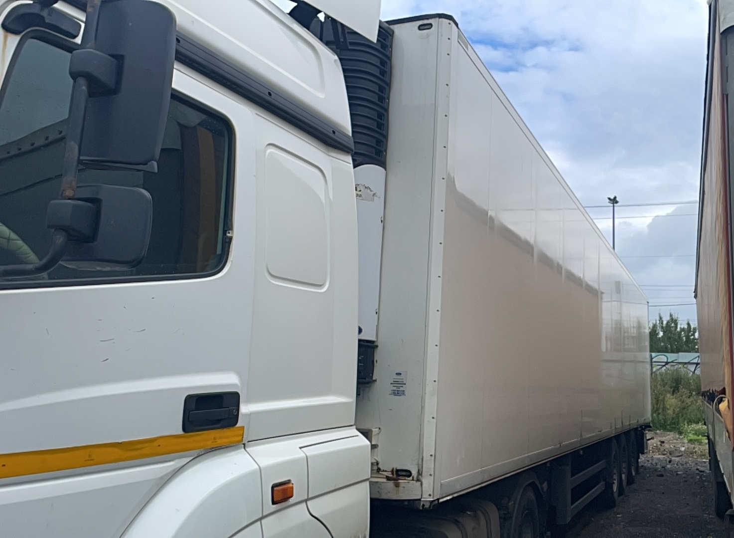 Полуприцеп-рефрижератор Schmitz Cargobull SKO 24/L-13.4 FP60 Cool