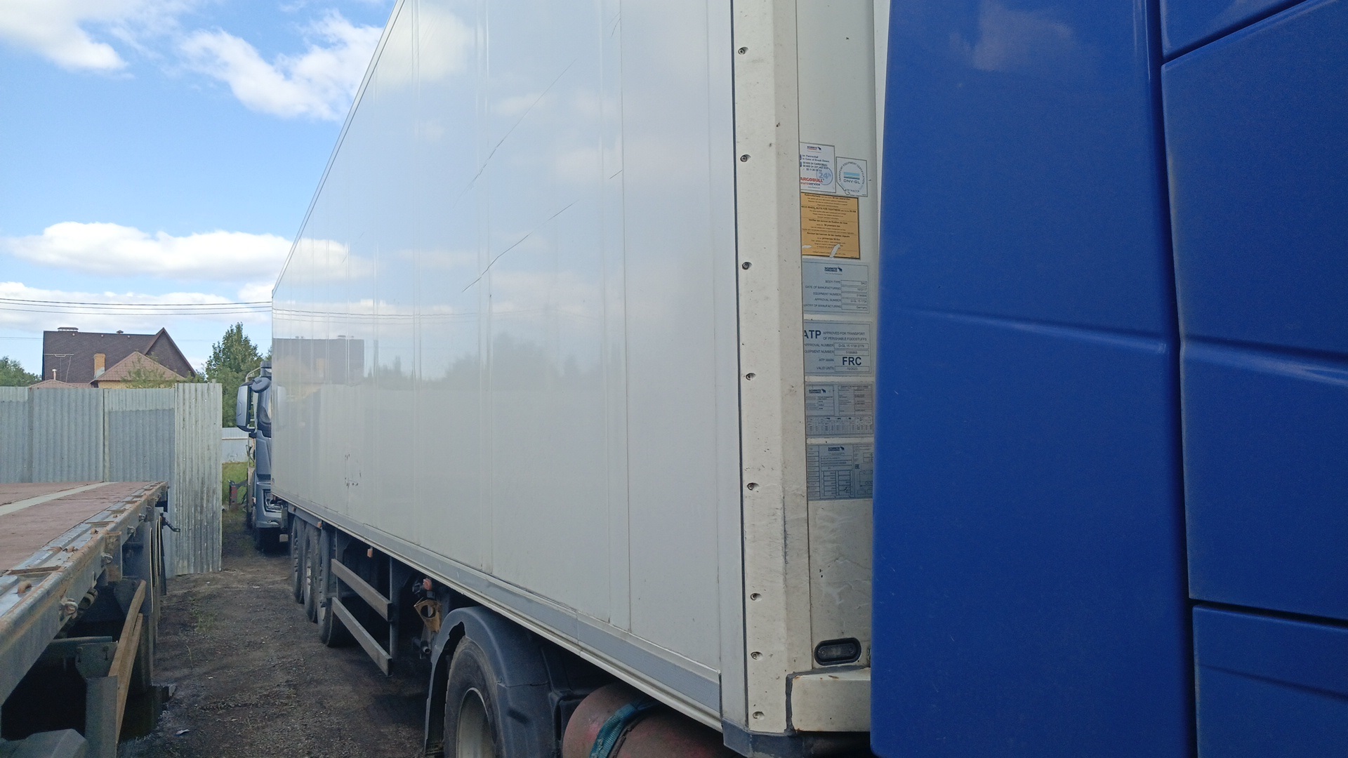 Полуприцеп-рефрижератор Schmitz Cargobull SKO 24/L-13.4 FP60 Cool