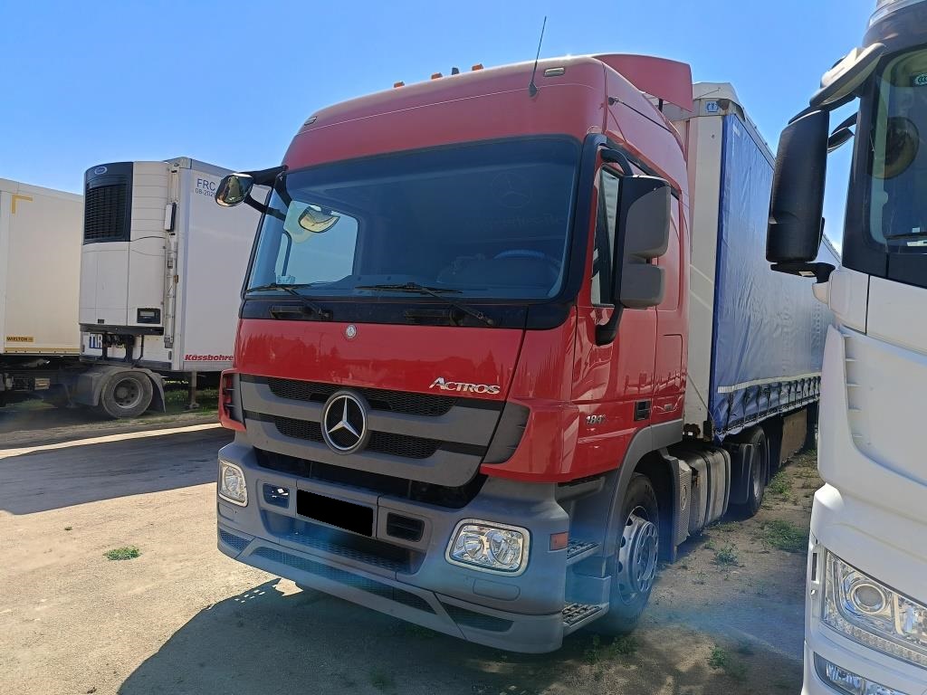 Тягач седельный Mercedes-Benz Actros 1841LS