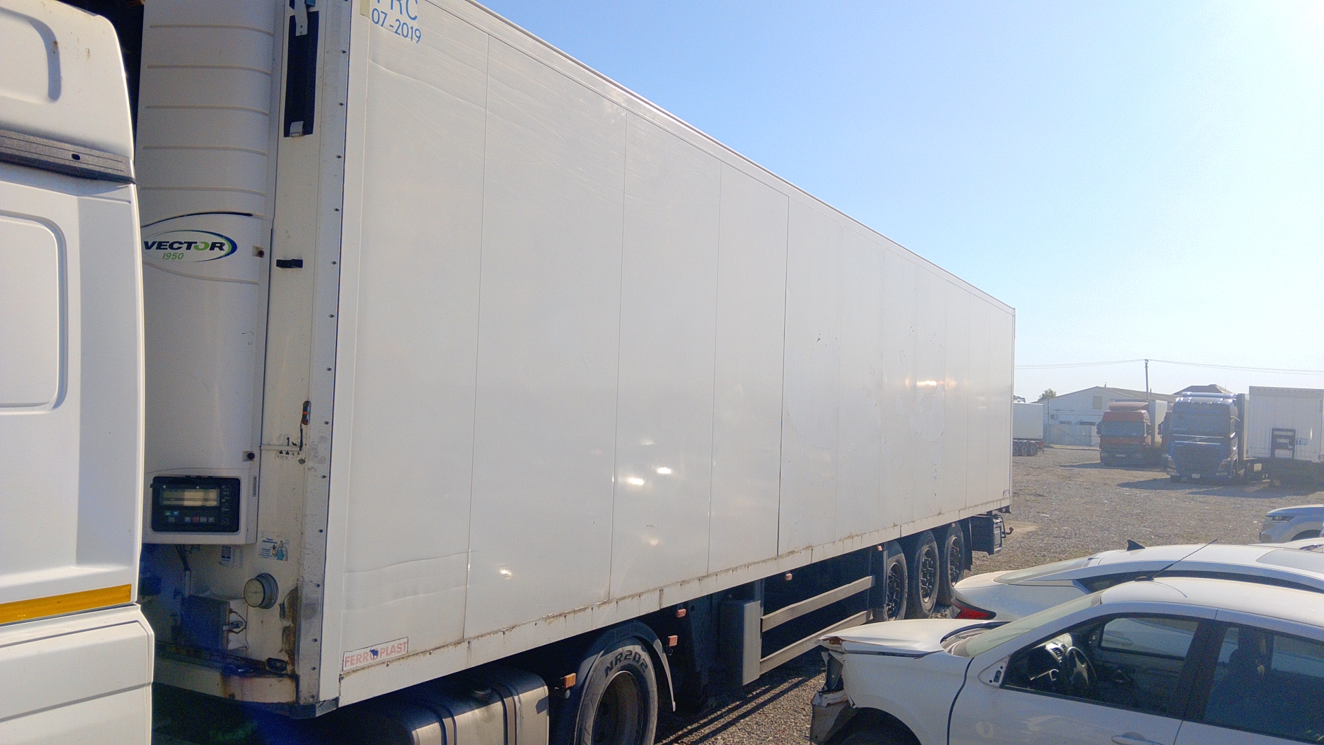 Полуприцеп-рефрижератор Schmitz Cargobull SKO 24L-13.4 FP60 COOL