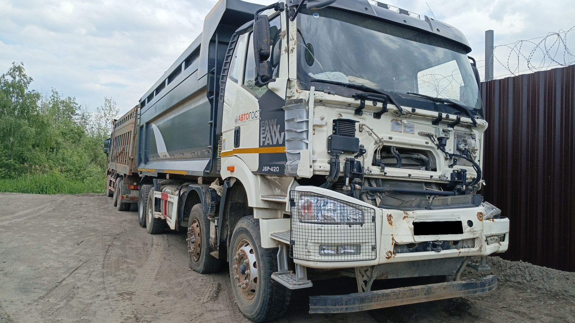 Самосвал Faw J6 CA3310P66K24T4E5