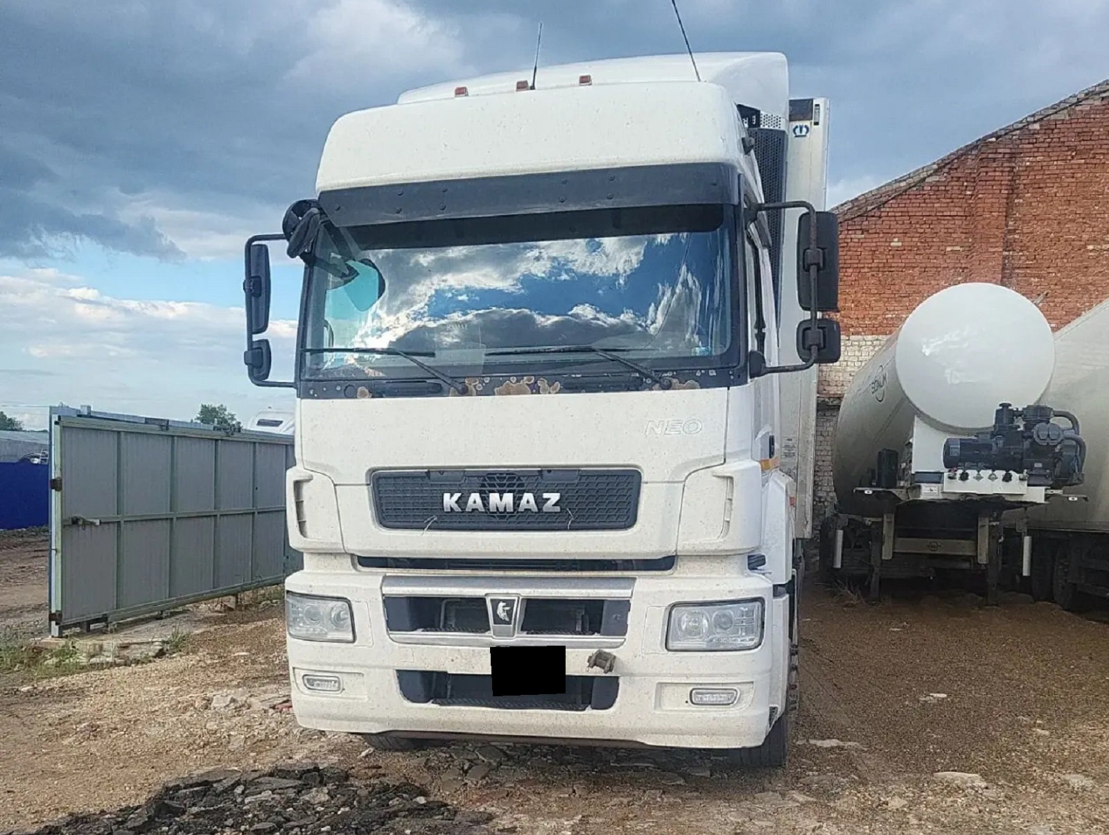 Тягач седельный КАМАЗ 5490-S5