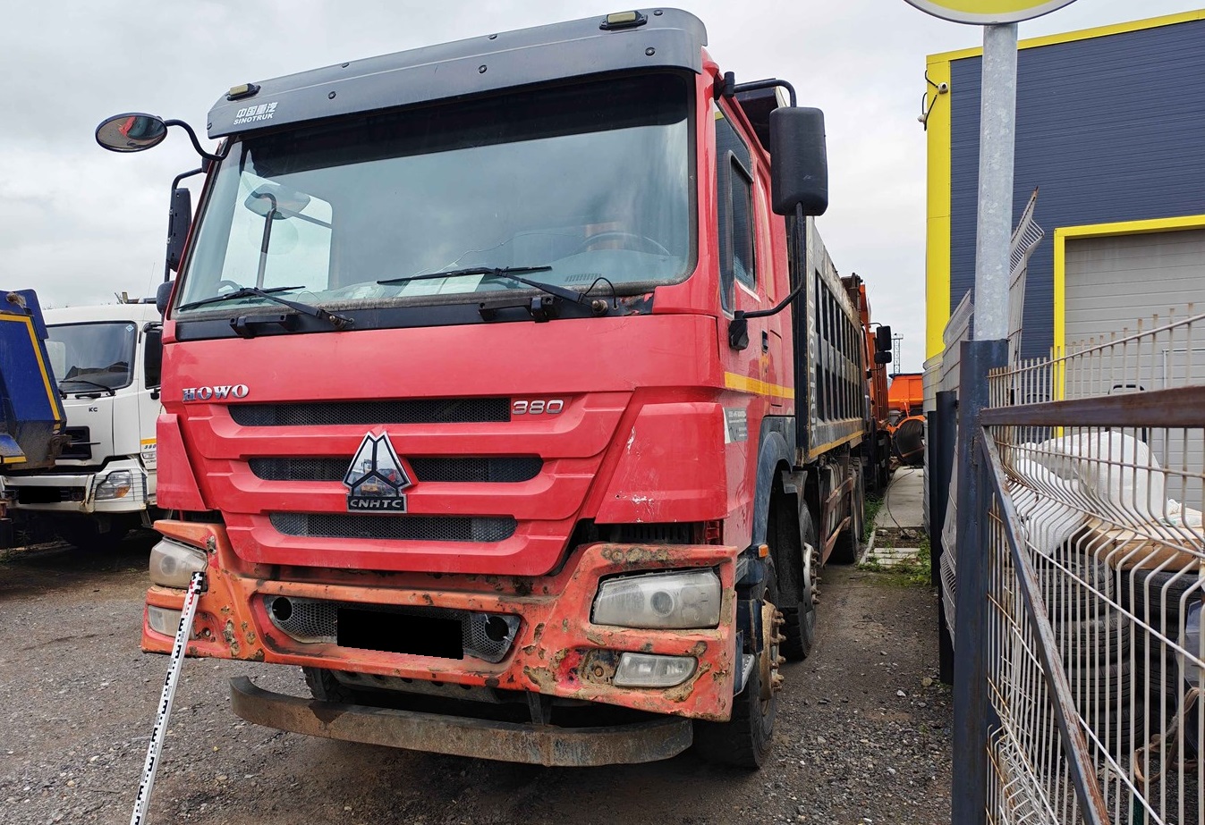 Самосвал Howo (ZZ3407S3867E)
