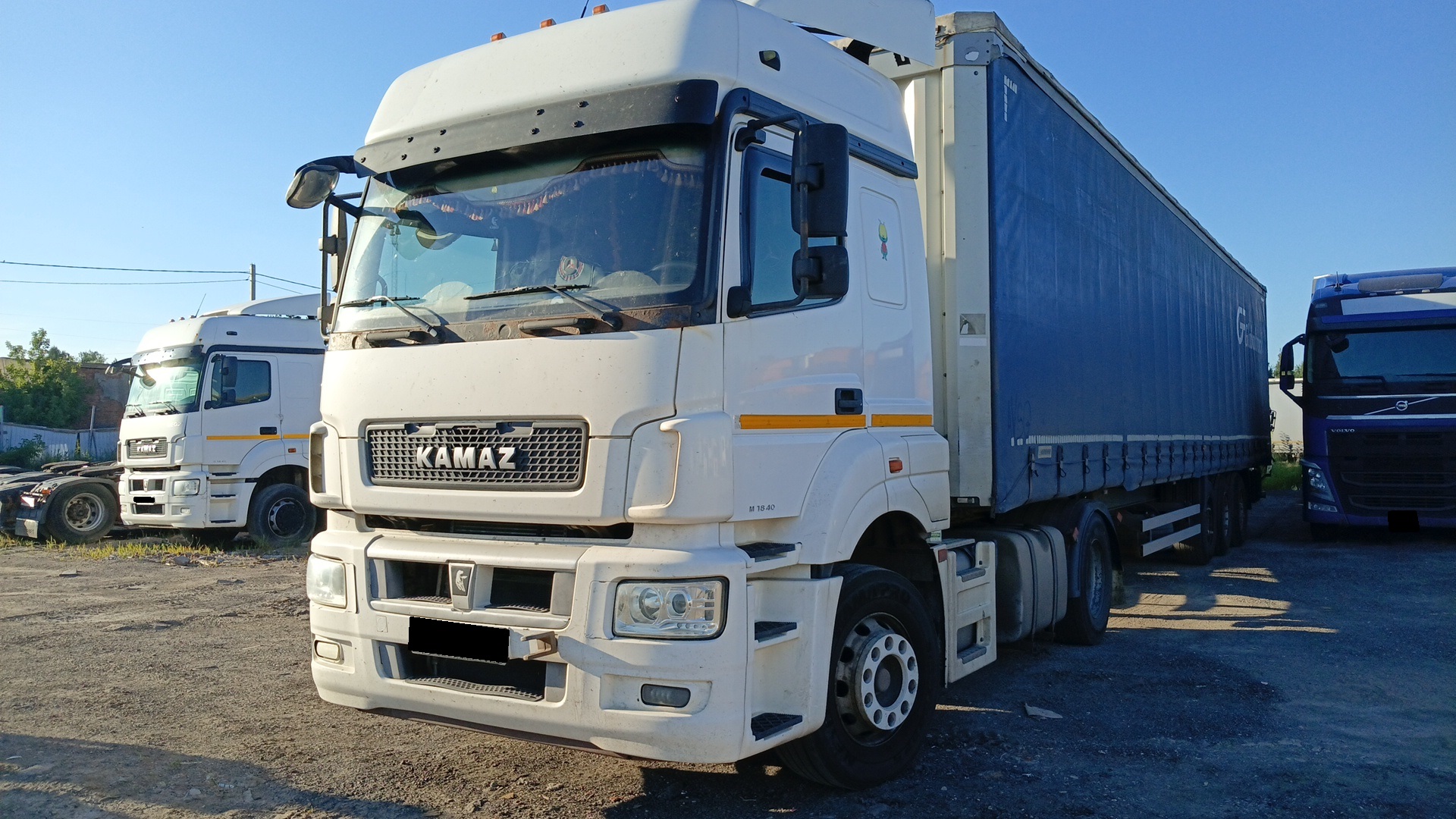 Тягач седельный КАМАЗ 5490-S5