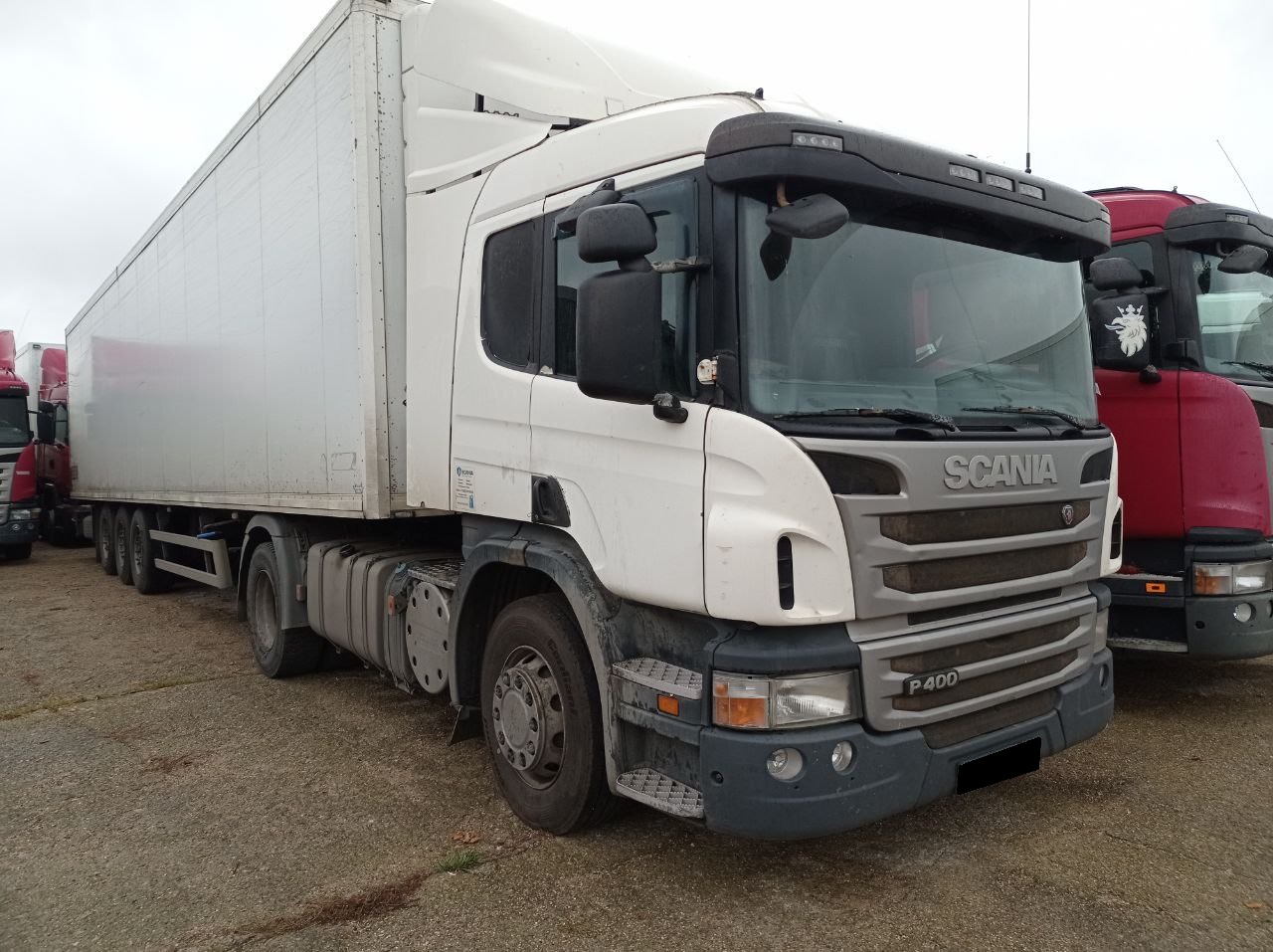 Тягач седельный Scania P400LA4X2HNA