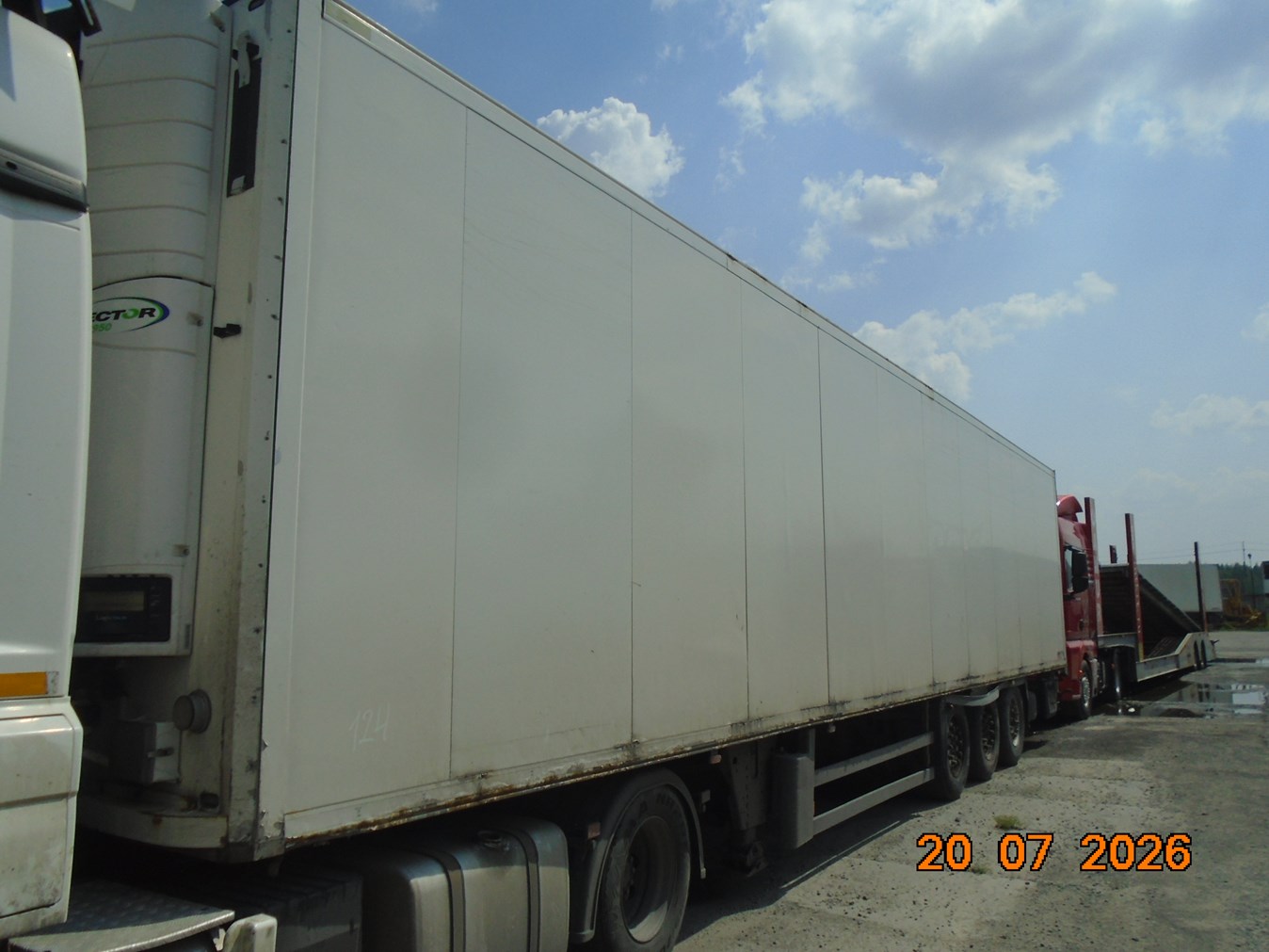 Полуприцеп-рефрижератор Schmitz Cargobull SKO 24/L-13.4 FP60 COOL