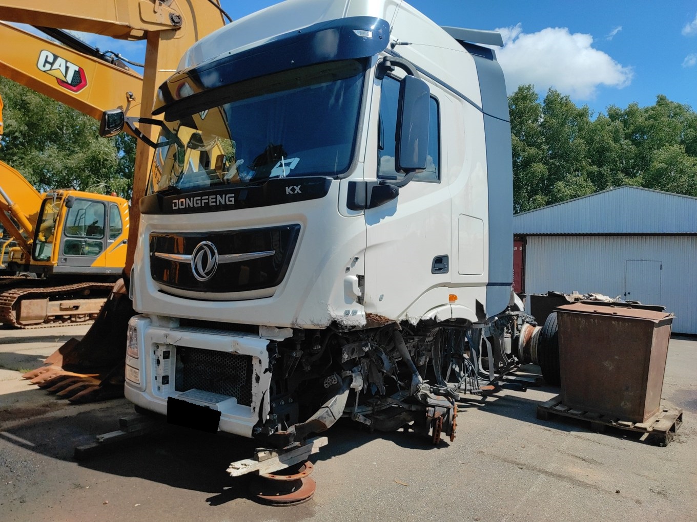 Тягач седельный Dongfeng KX DFH4186