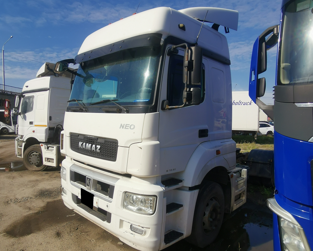 Тягач седельный KAMAЗ 5490-S5
