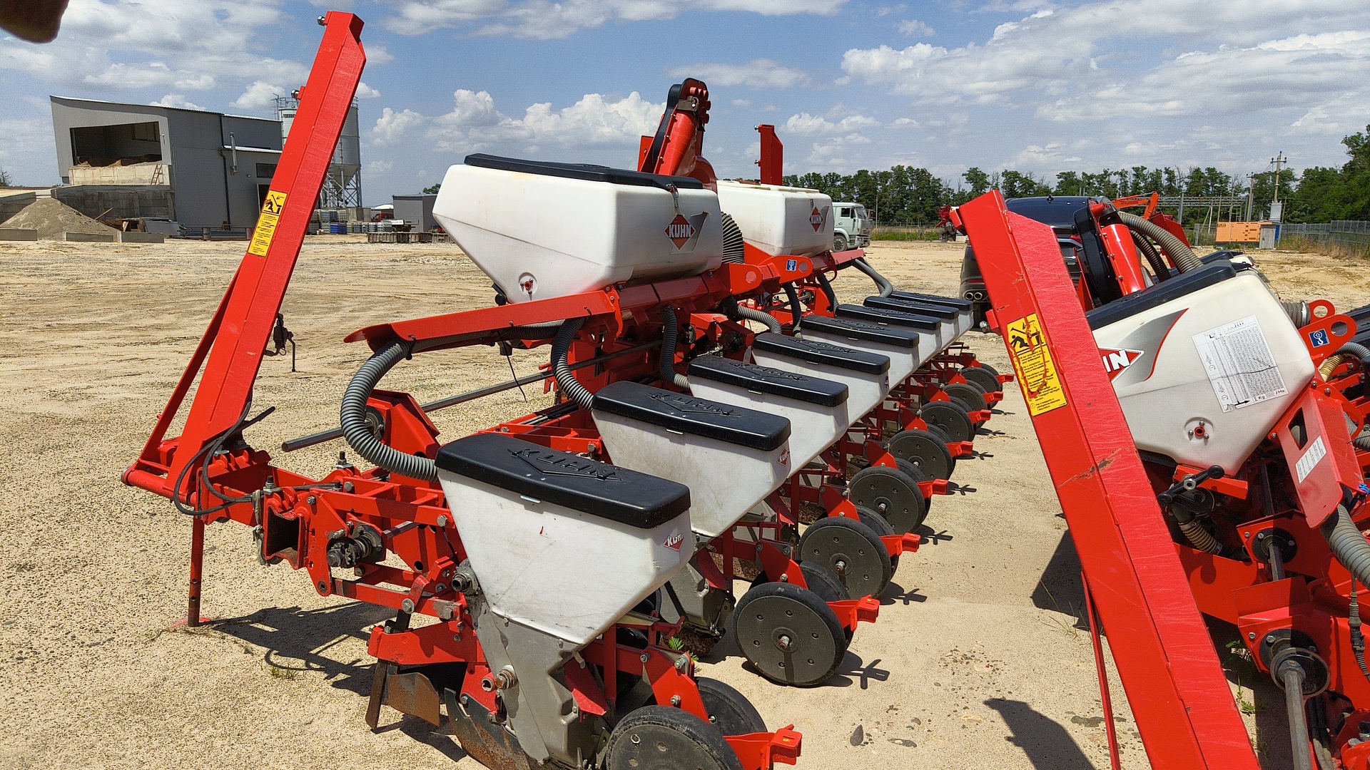 Сеялка пропашная Kuhn Planter 3M