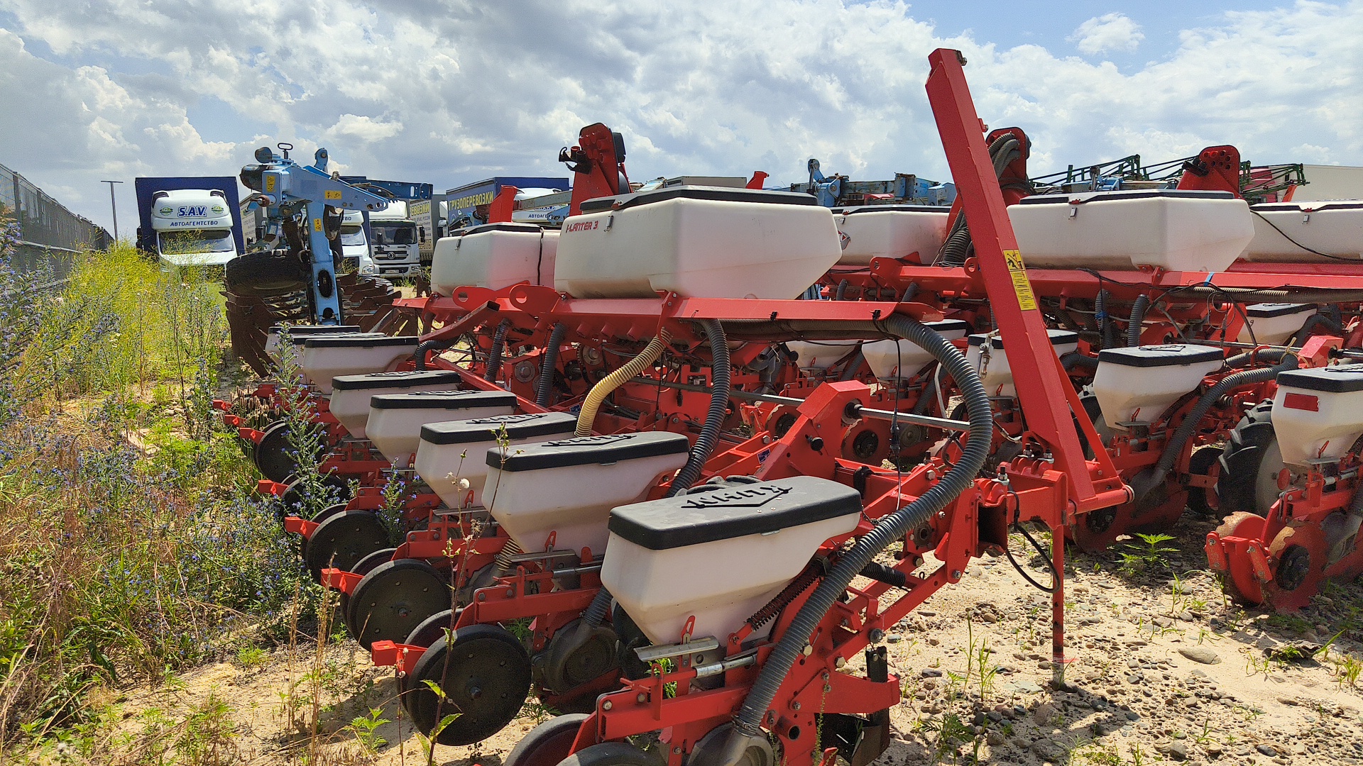 Сеялка пропашная Kuhn Planter 3M