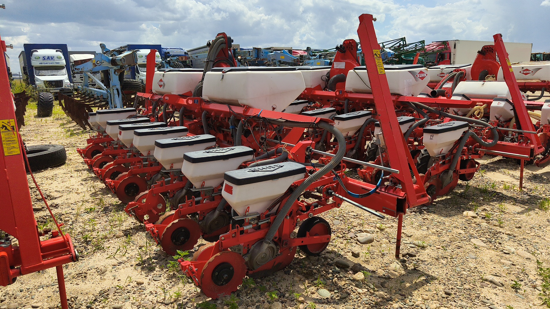 Сеялка пропашная Kuhn Planter 3M