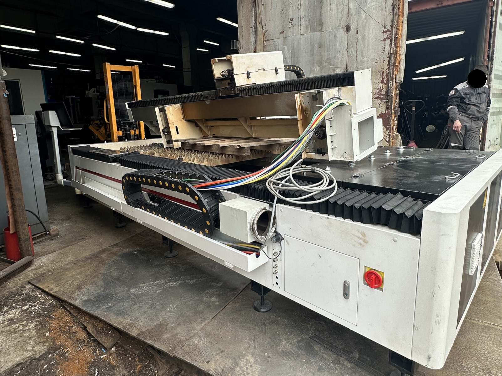 Станок лазерной резки ML–3015FRL 3000W RAYCUS