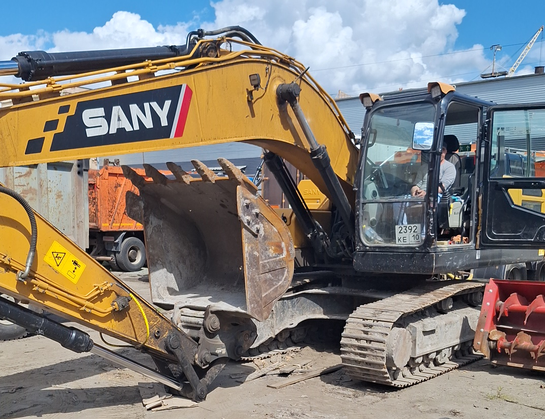 Экскаватор Sany SY225C NLC