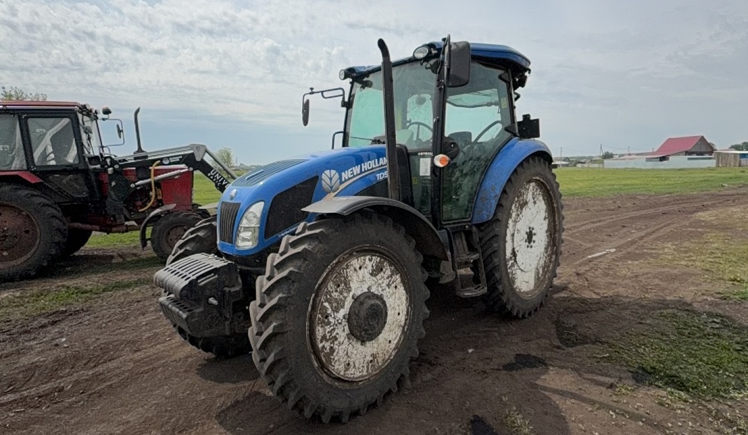 Трактор New Holland TD5.110