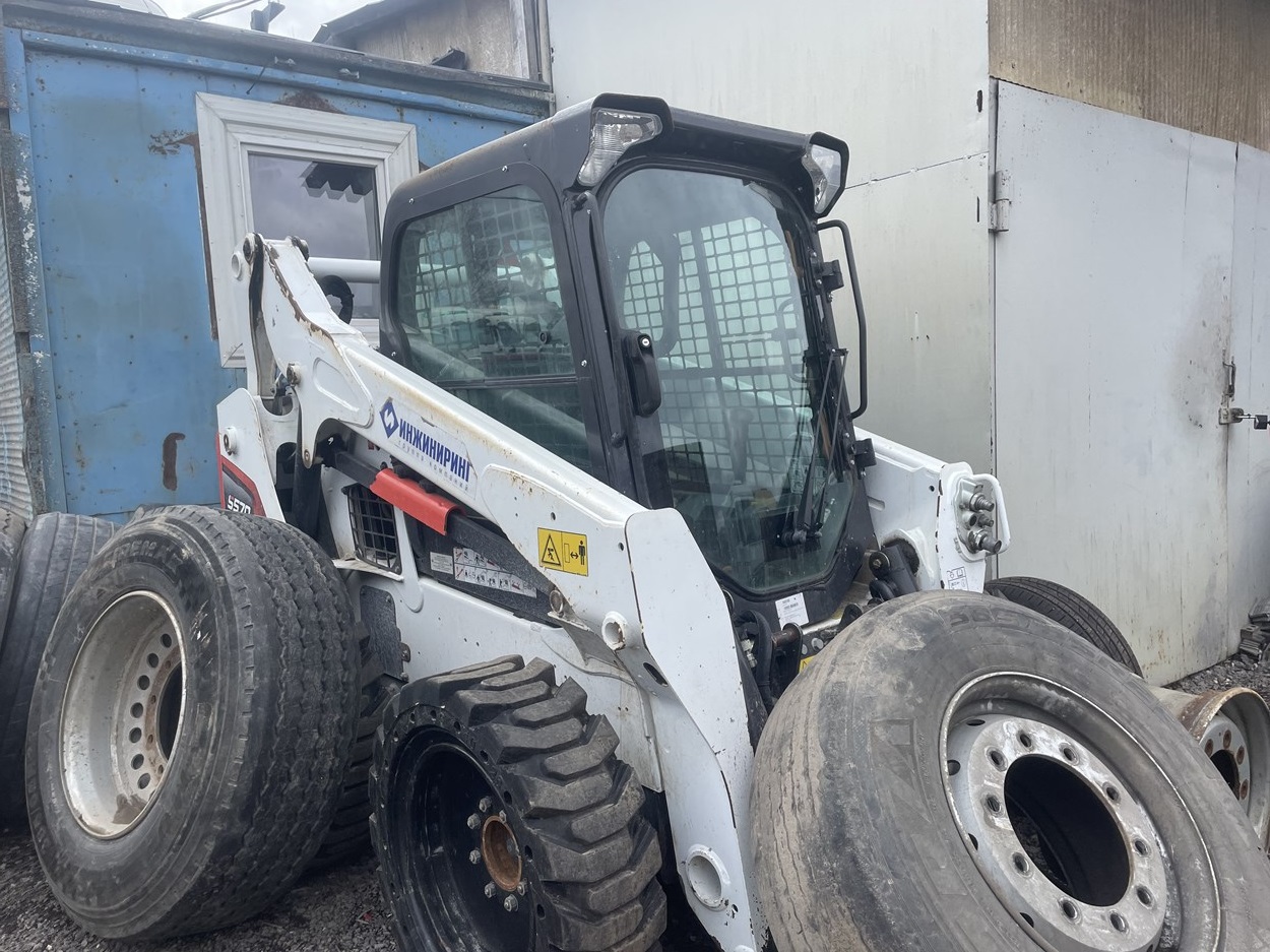 Погрузчик Bobcat S570