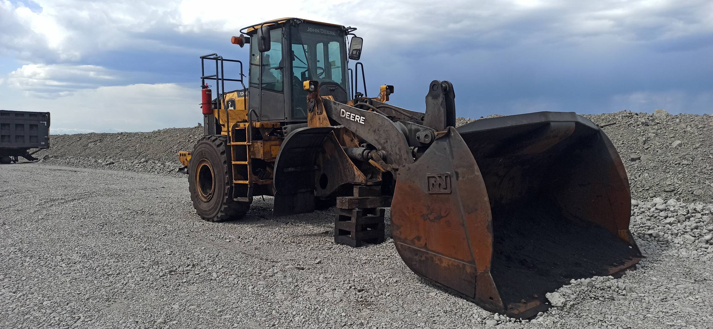 Погрузчик John Deere 724К (зав. № 1BZ724KXVMC001124; Г/н 42МВ2094)