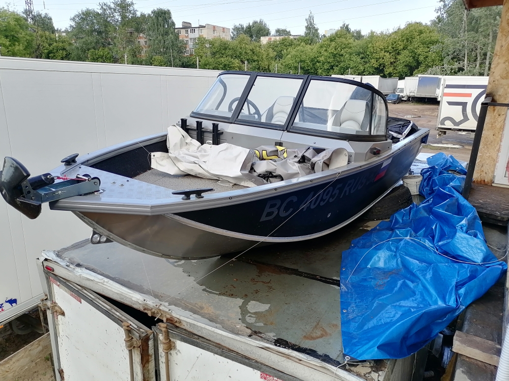 Лодка с мотором Volzhanka 46 Fish (Yamer EF60FVEL-T)