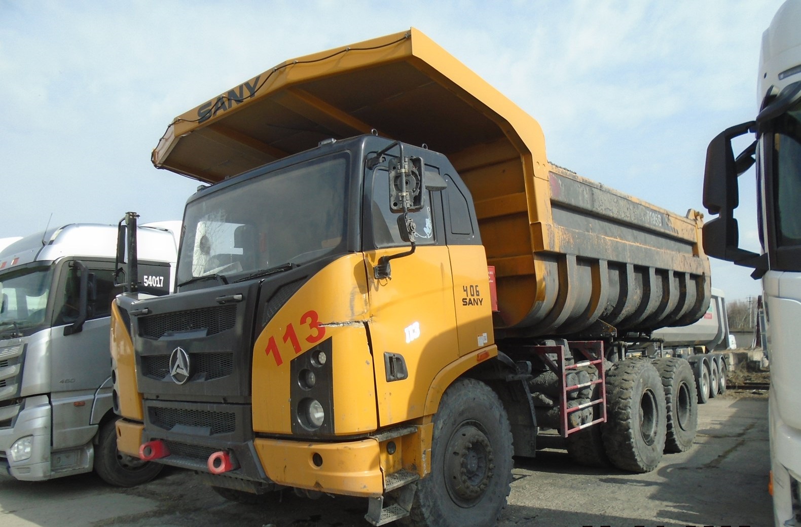 Самосвал Sany SKT105S