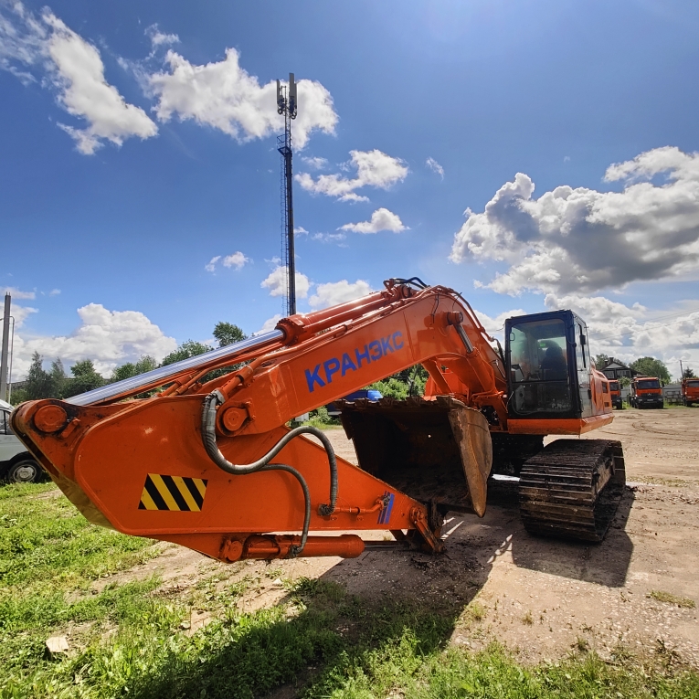 Экскаватор гусеничный Кранэкс ЕК-330-10 (зав. № LSW306N1HP0003068)