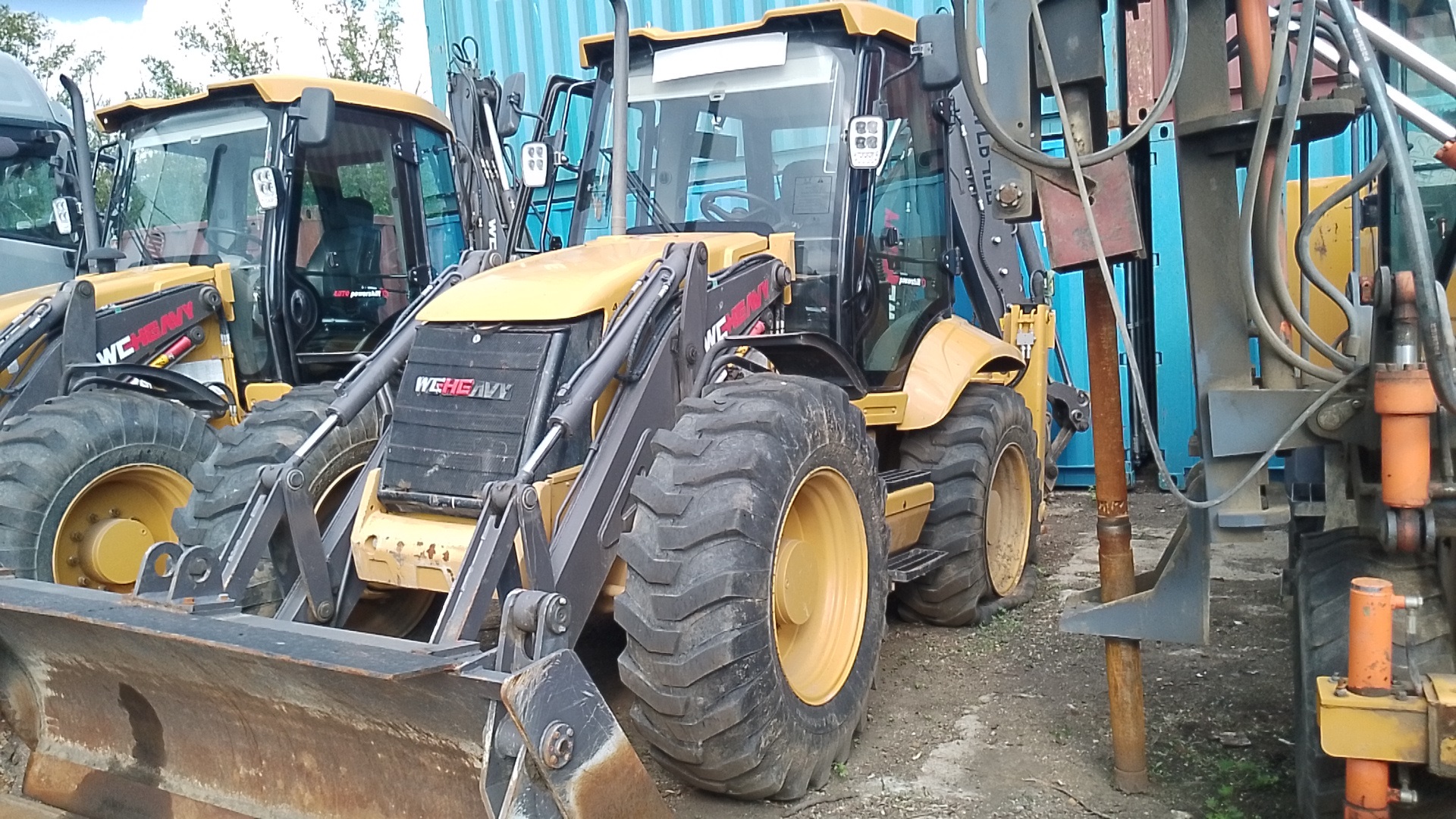 Экскаватор-погрузчик Weheavy WLB468