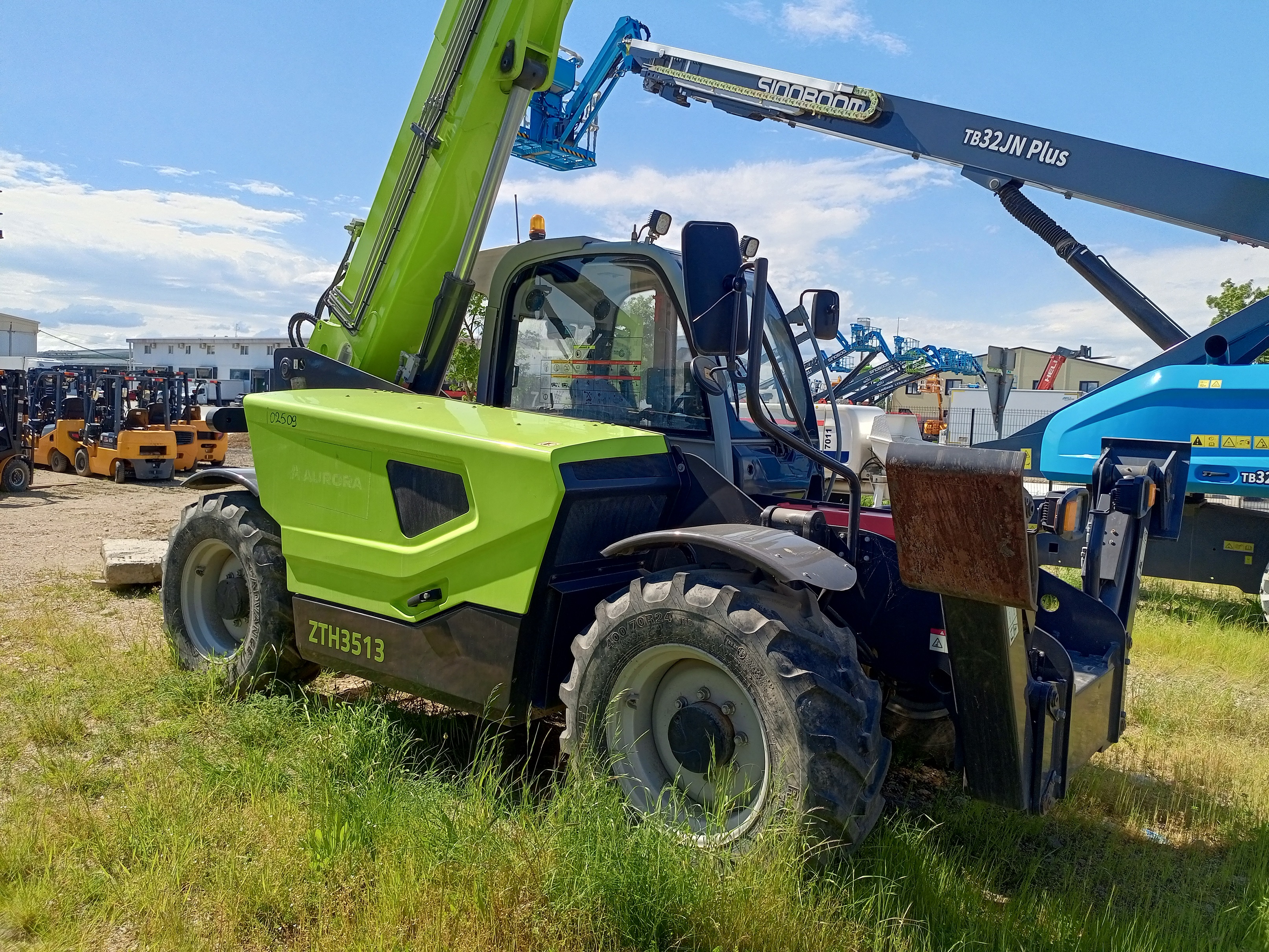 Погрузчик телескопический Zoomlion (ZTH3513) (зав. № 2151600000N010004; 23ХН2478)