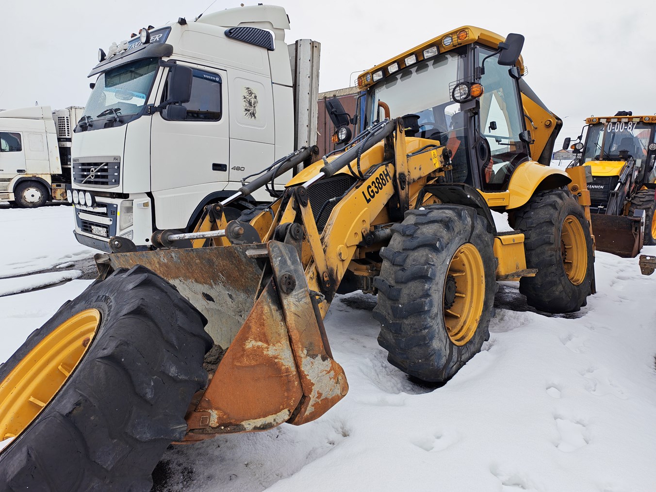 Экскаватор-погрузчик Lugong LG388H
