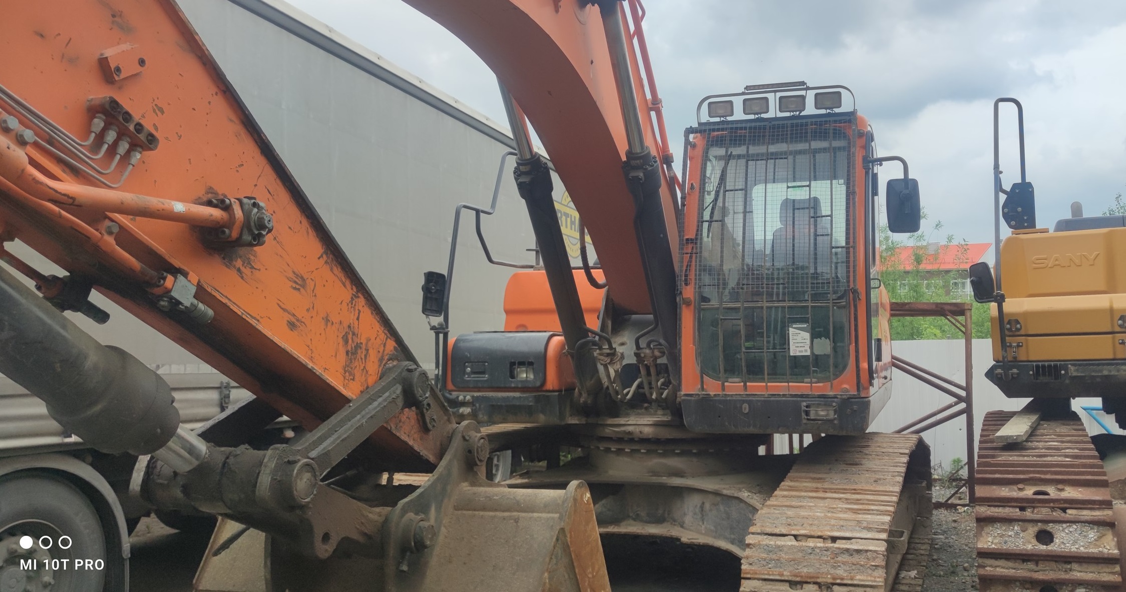 Экскаватор Doosan DX260LCA