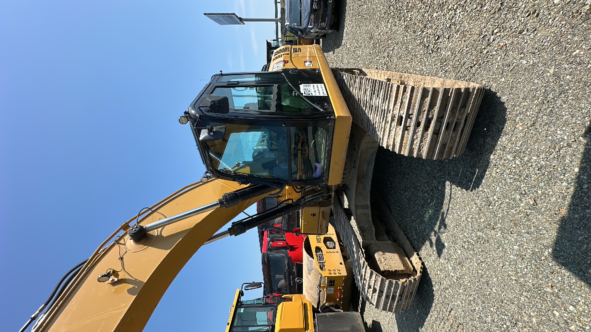 Экскаватор Caterpillar 320GX (зав. № CAT00320ESYW11983; 25ВР2586)