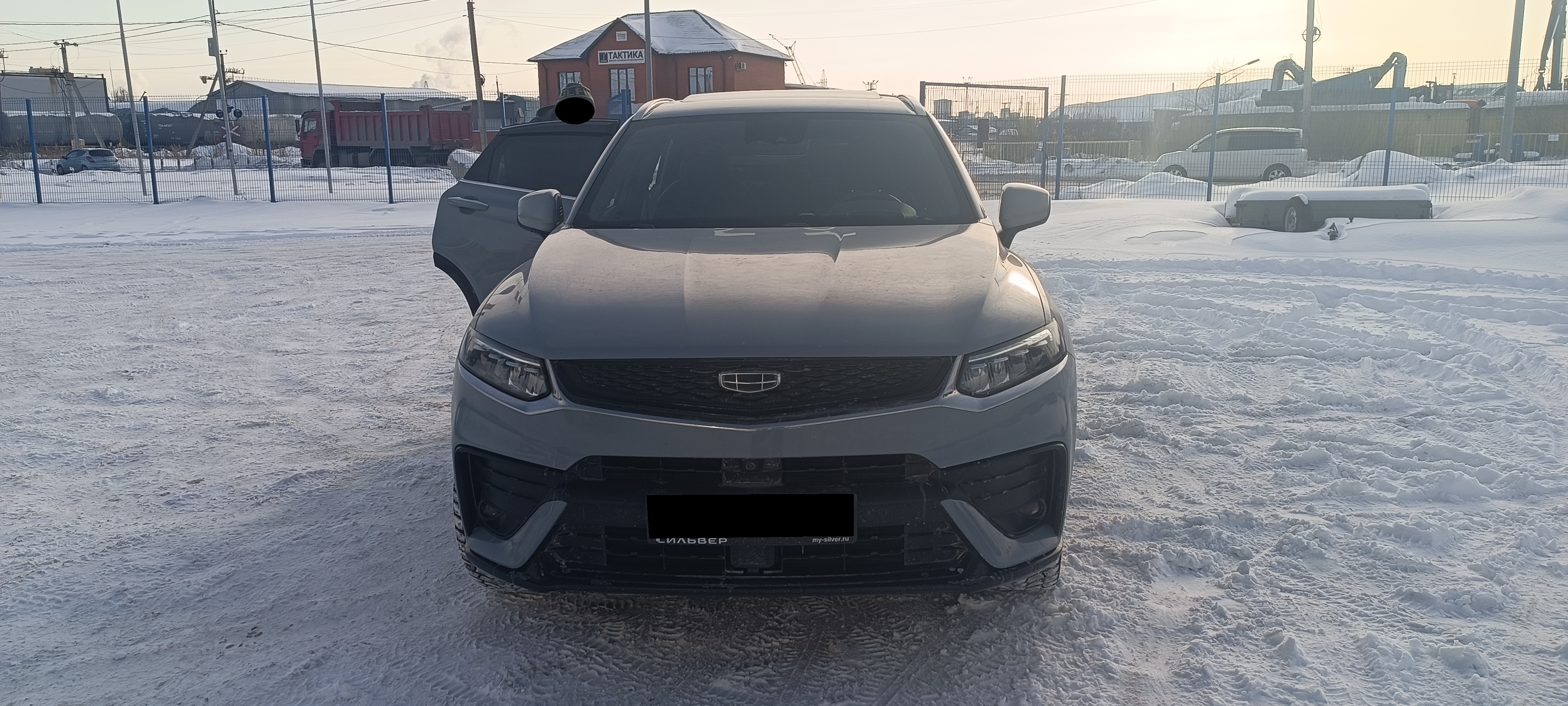 Geely Tugella 2.0 4WD AT (238 л.с.)