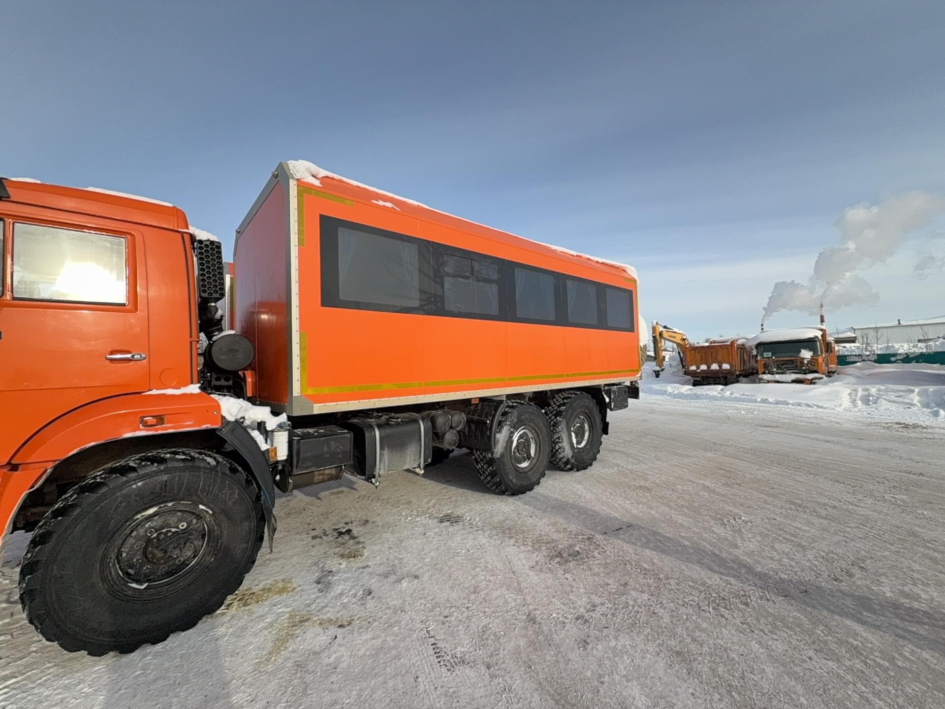 Кузов-фургон от вахтового автобуса 422612