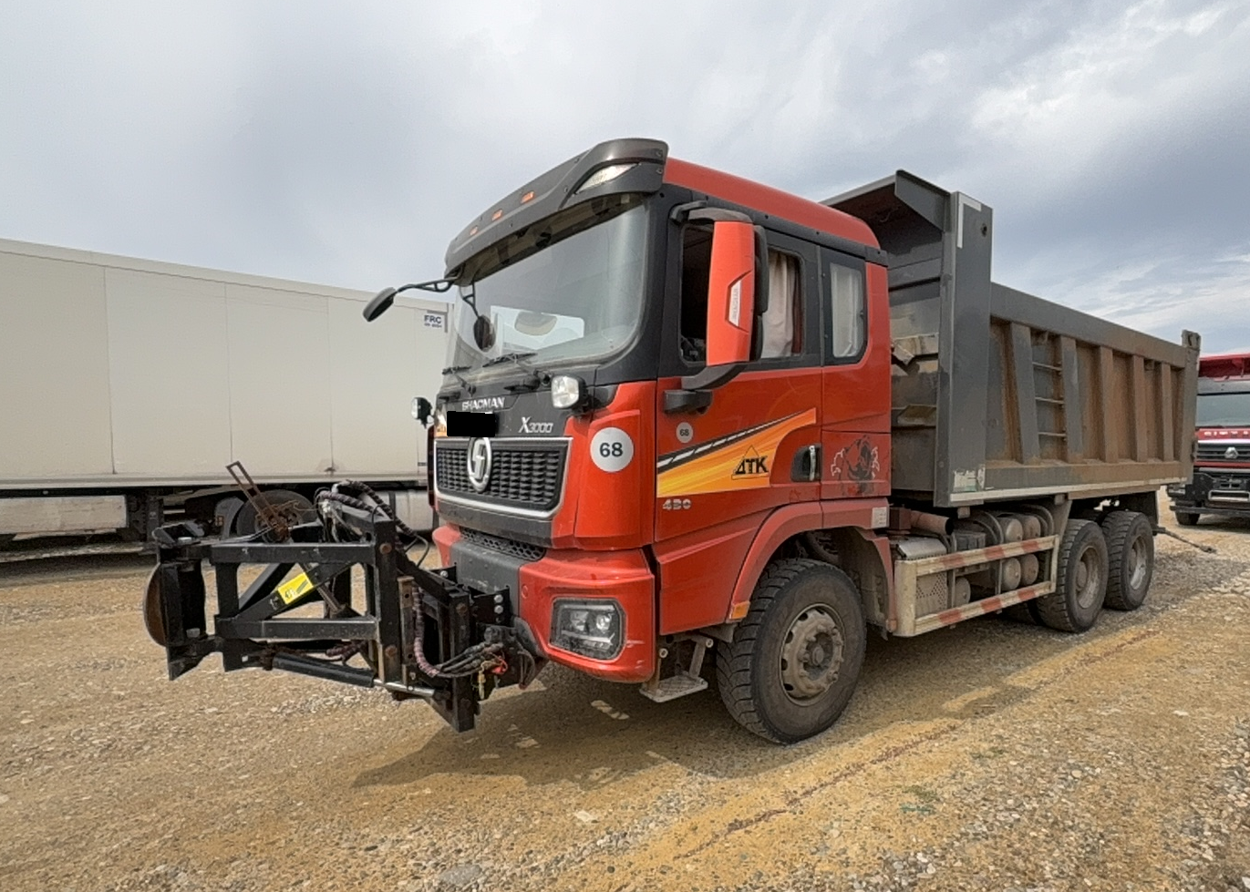 Самосвал Shacman SX32586V384