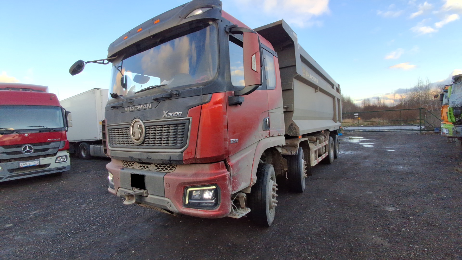 Самосвал Shacman SX331863366