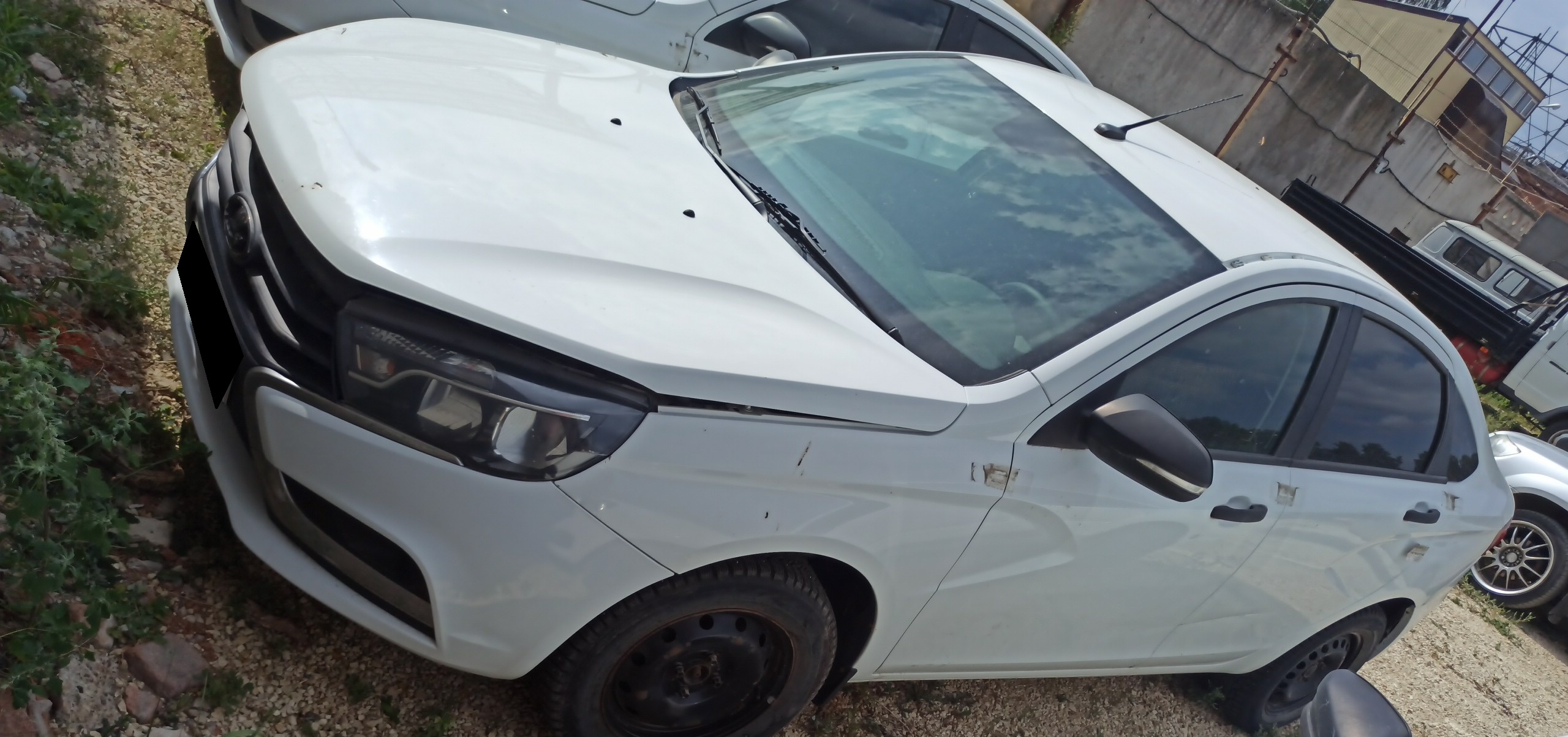 Lada Vesta