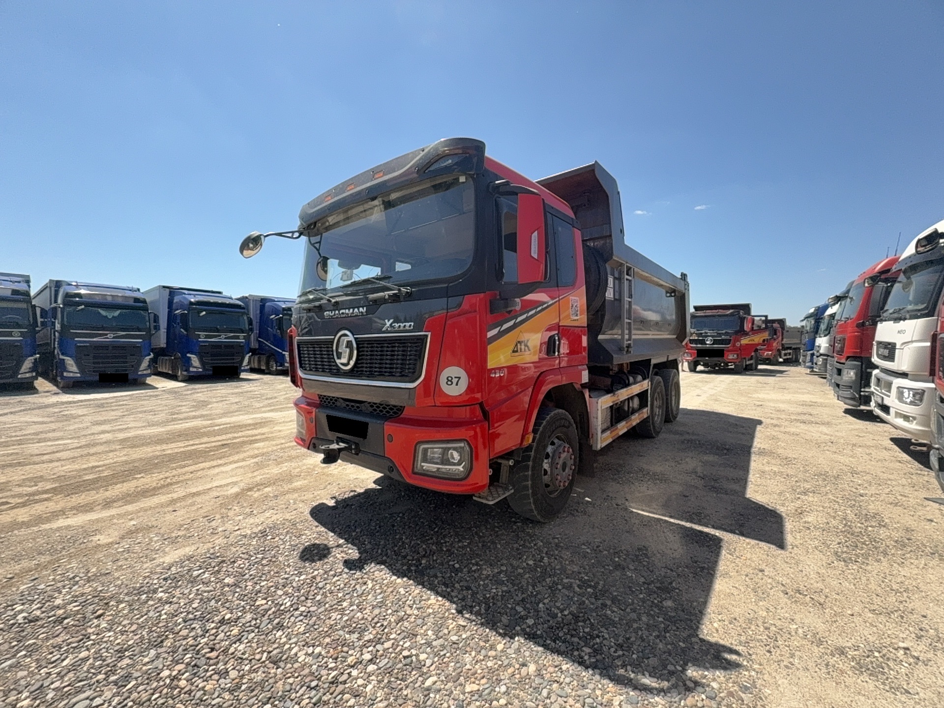 Самосвал Shacman SX32586V384