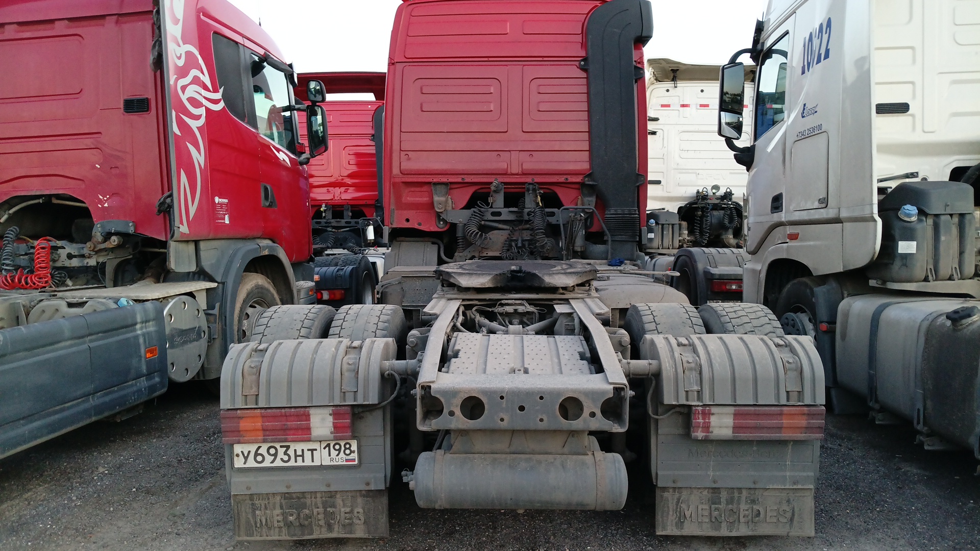 Тягач седельный Mercedes-Benz Actros (1841 LS)
